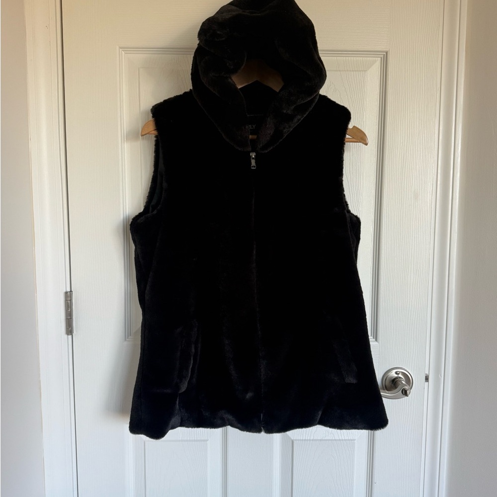 Women’s ONLY My Story Black Faux Fur Hooded Vest Size L